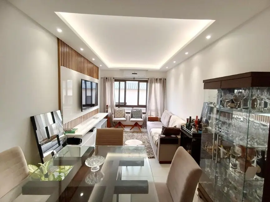 Foto 2 de Apartamento com 2 quartos à venda, 71m2 em Jardim Botânico, Porto Alegre - RS