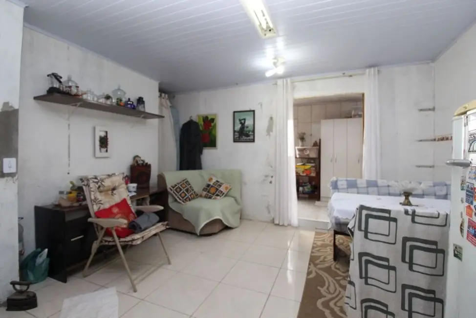 Casa com 2 quartos à venda, 130m2 em Mário Quintana, Porto Alegre - RS - imagem 3 Foto 3 de Casa com 2 quartos à venda, 130m2 em Mário Quintana, Porto Alegre - RS