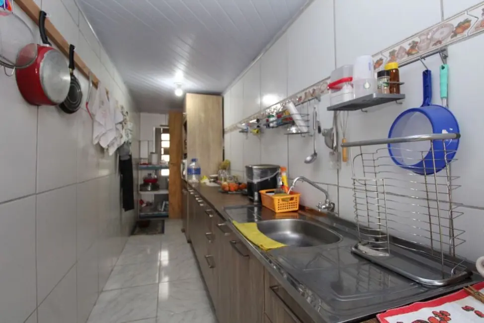 Casa com 2 quartos à venda, 130m2 em Mário Quintana, Porto Alegre - RS - imagem 8 Foto 8 de Casa com 2 quartos à venda, 130m2 em Mário Quintana, Porto Alegre - RS