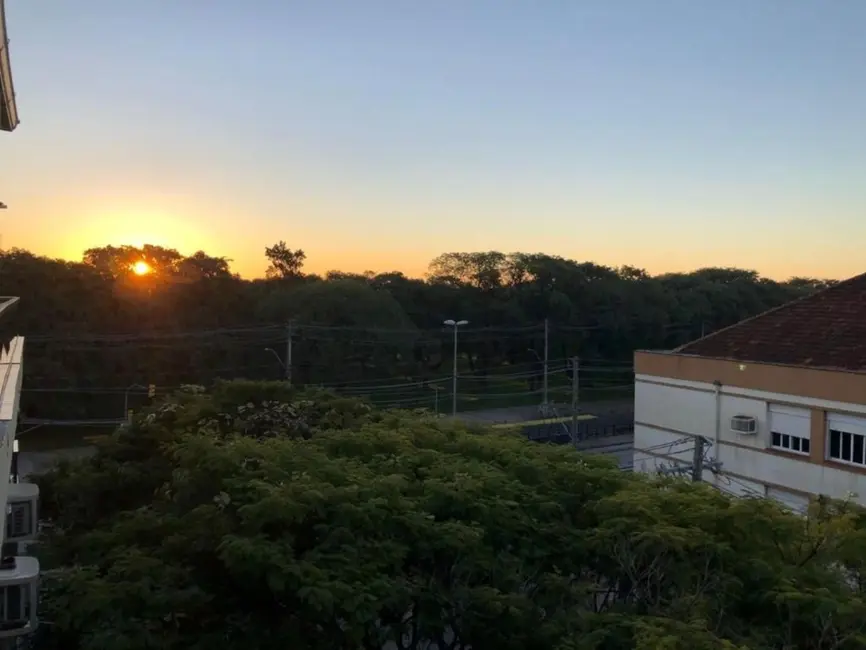 Apartamento com 2 quartos à venda, 156m2 em Menino Deus, Porto Alegre - RS - imagem 3 Foto 3 de Apartamento com 2 quartos à venda, 156m2 em Menino Deus, Porto Alegre - RS