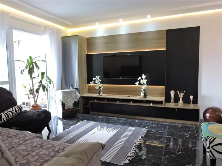 Apartamento com 3 quartos à venda, 208m2 em Caxias Do Sul - RS - imagem 4 Foto 4 de Apartamento com 3 quartos à venda, 208m2 em Caxias Do Sul - RS