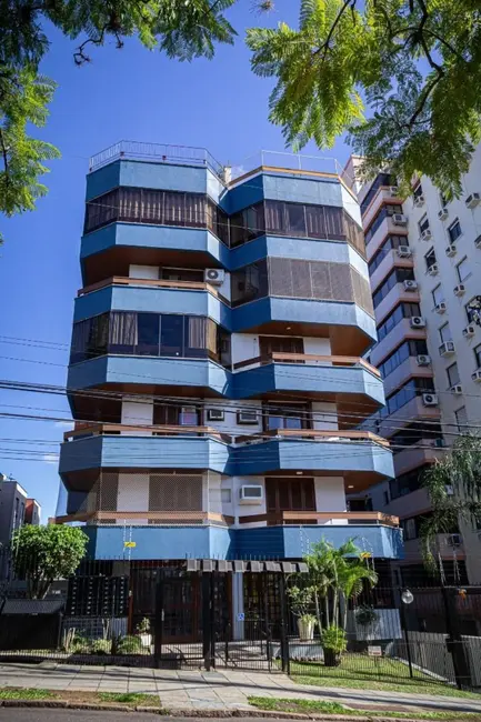 Foto 3 de Apartamento com 2 quartos à venda, 92m2 em Vila Ipiranga, Porto Alegre - RS