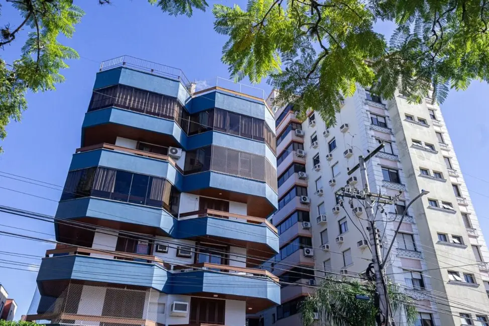 Foto 2 de Apartamento com 2 quartos à venda, 92m2 em Vila Ipiranga, Porto Alegre - RS