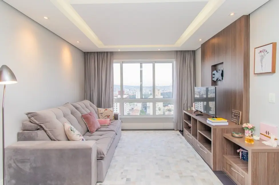 Apartamento com 3 quartos à venda, 81m2 em Independência, Porto Alegre - RS - imagem 3 Foto 3 de Apartamento com 3 quartos à venda, 81m2 em Independência, Porto Alegre - RS