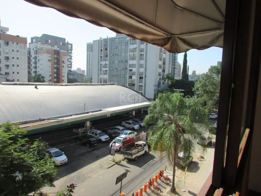 Apartamento com 2 quartos à venda, 86m2 em Menino Deus, Porto Alegre - RS - imagem 6 Foto 6 de Apartamento com 2 quartos à venda, 86m2 em Menino Deus, Porto Alegre - RS