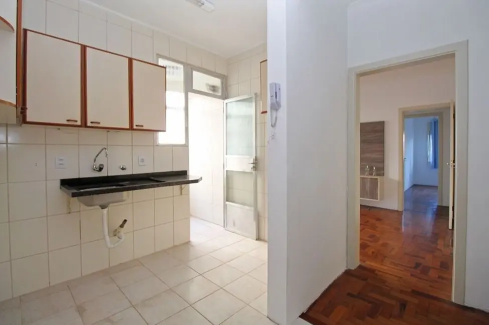 Apartamento com 2 quartos à venda, 58m2 em Menino Deus, Porto Alegre - RS - imagem 7 Foto 7 de Apartamento com 2 quartos à venda, 58m2 em Menino Deus, Porto Alegre - RS