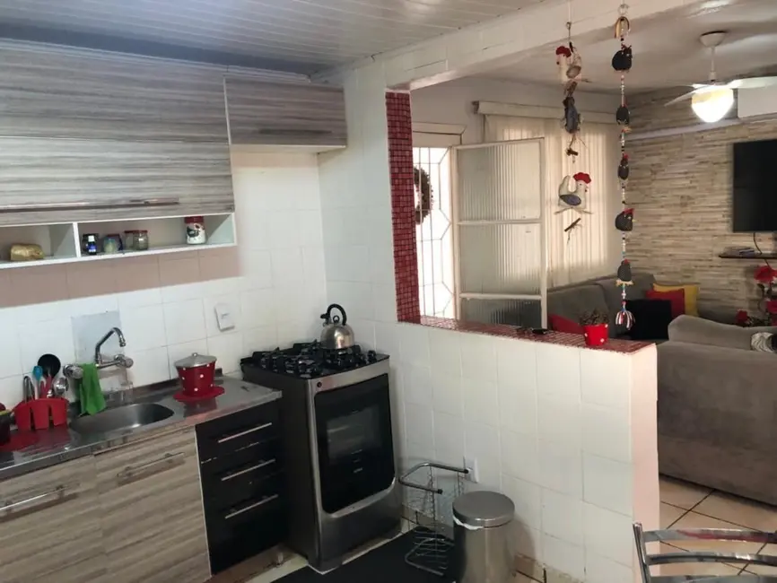 Casa com 2 quartos à venda, 120m2 em Vila João Pessoa, Porto Alegre - RS - imagem 8 Foto 8 de Casa com 2 quartos à venda, 120m2 em Vila João Pessoa, Porto Alegre - RS