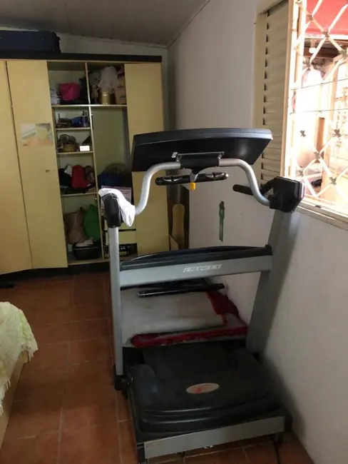 Casa com 2 quartos à venda, 120m2 em Vila João Pessoa, Porto Alegre - RS - imagem 3 Foto 3 de Casa com 2 quartos à venda, 120m2 em Vila João Pessoa, Porto Alegre - RS