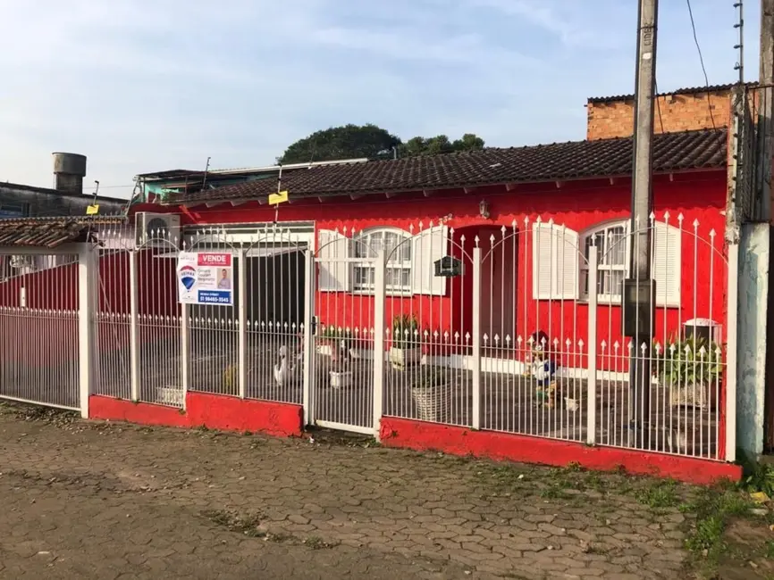 Foto 1 de Casa com 2 quartos à venda, 120m2 em Vila João Pessoa, Porto Alegre - RS