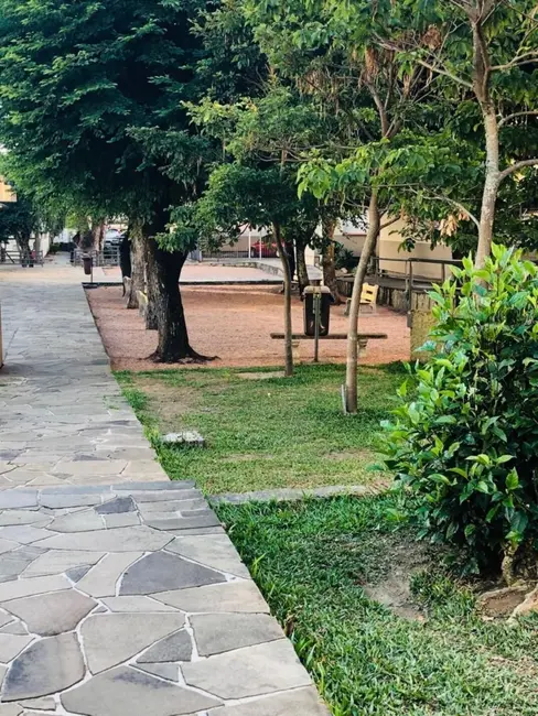 Foto 3 de Apartamento com 2 quartos à venda, 49m2 em Jardim Itu, Porto Alegre - RS