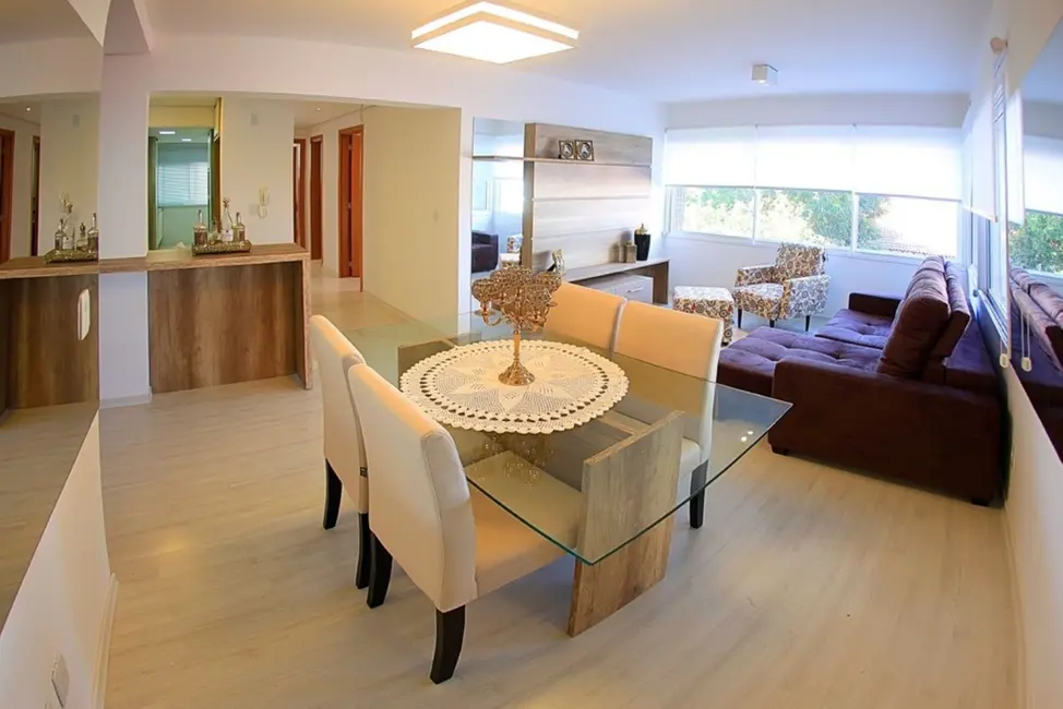 Apartamento com 3 quartos à venda, 113m2 em Passo da Areia, Porto Alegre - RS - imagem 6 Foto 6 de Apartamento com 3 quartos à venda, 113m2 em Passo da Areia, Porto Alegre - RS