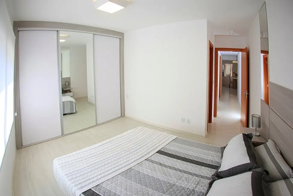 Apartamento com 3 quartos à venda, 113m2 em Passo da Areia, Porto Alegre - RS - imagem 9 Foto 9 de Apartamento com 3 quartos à venda, 113m2 em Passo da Areia, Porto Alegre - RS
