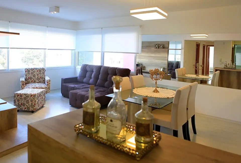 Apartamento com 3 quartos à venda, 113m2 em Passo da Areia, Porto Alegre - RS - imagem 5 Foto 5 de Apartamento com 3 quartos à venda, 113m2 em Passo da Areia, Porto Alegre - RS