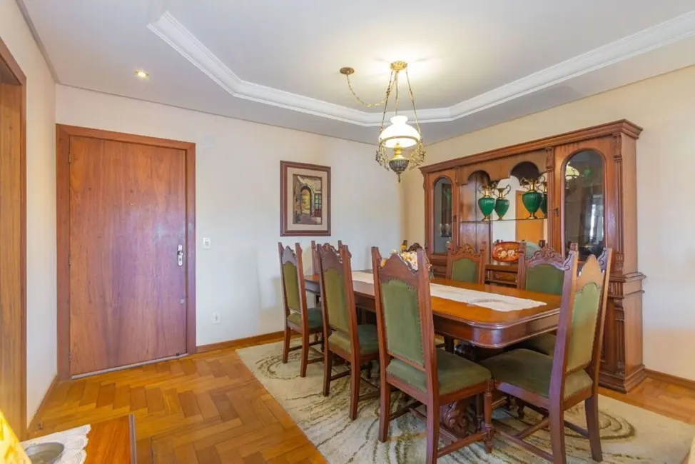 Foto 2 de Apartamento com 3 quartos à venda, 150m2 em Porto Alegre - RS