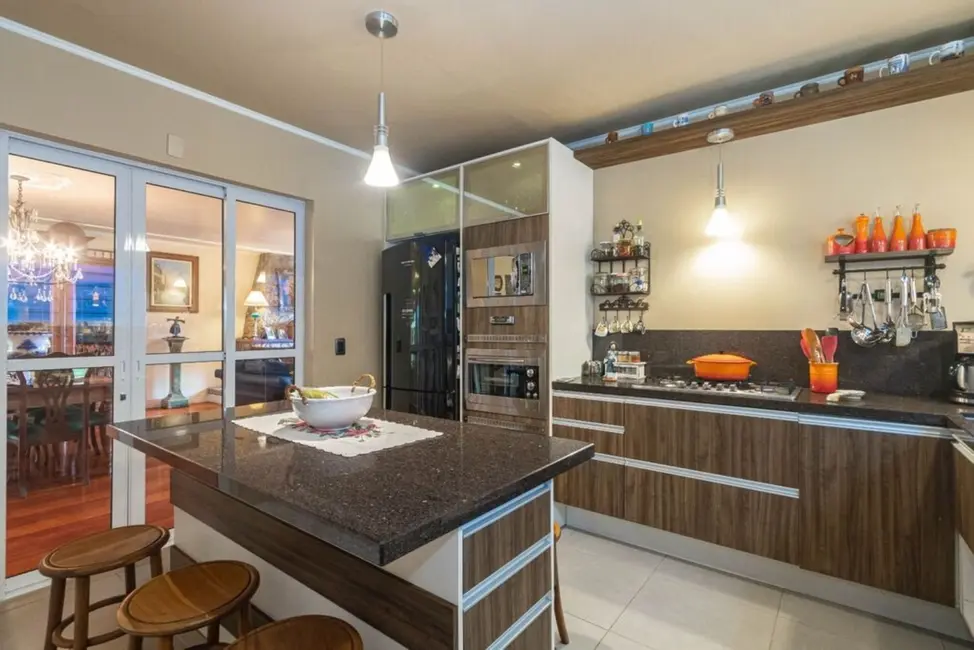 Foto 9 de Casa com 3 quartos à venda, 283m2 em Porto Alegre - RS