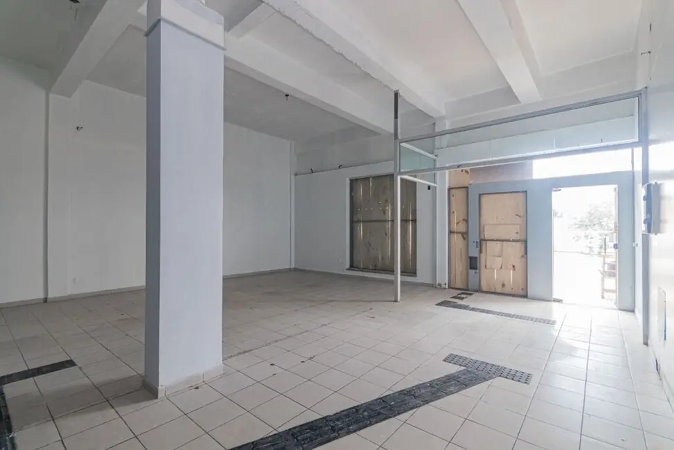 Foto 3 de Loja à venda, 308m2 em Rubem Berta, Porto Alegre - RS
