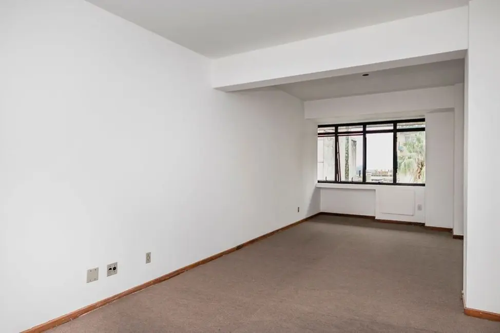 Foto 9 de Sala Comercial à venda, 45m2 em Independência, Porto Alegre - RS