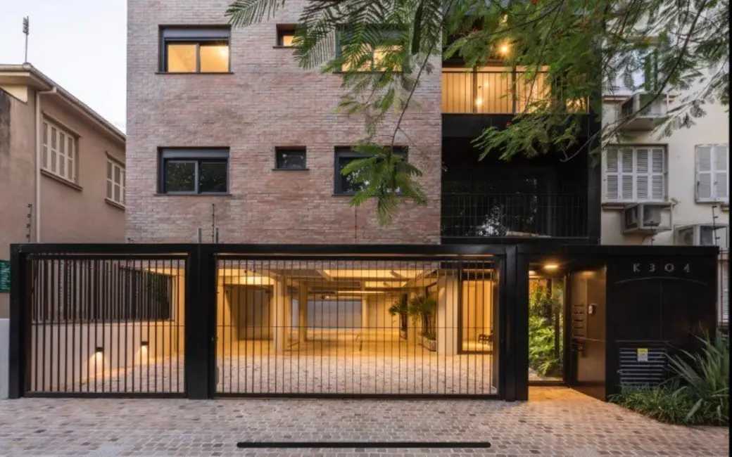 Apartamento com 3 quartos à venda, 185m2 em Higienópolis, Porto Alegre - RS - imagem 5 Foto 5 de Apartamento com 3 quartos à venda, 185m2 em Higienópolis, Porto Alegre - RS