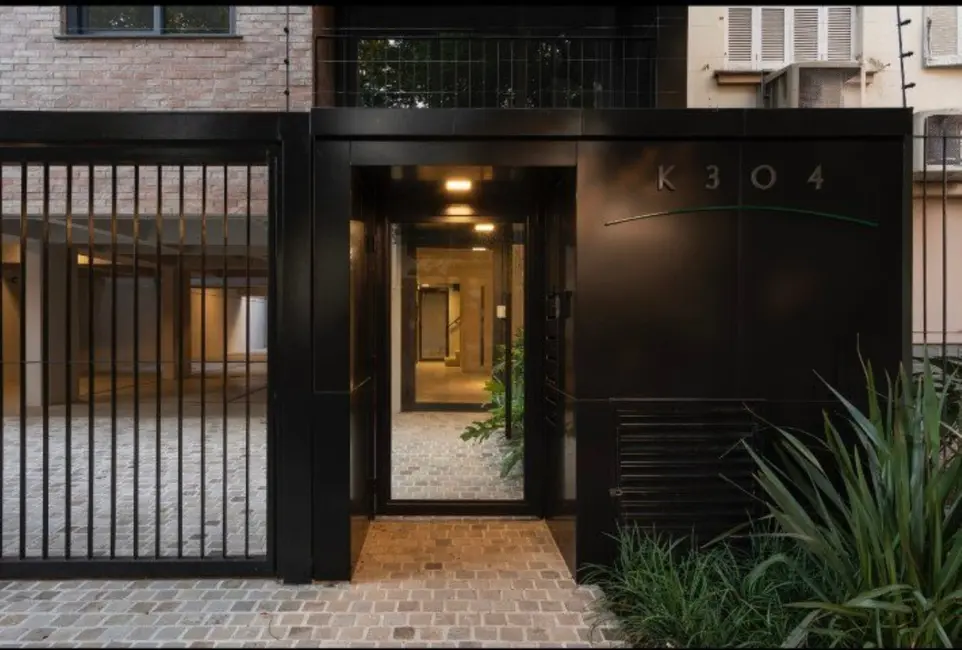 Apartamento com 3 quartos à venda, 185m2 em Higienópolis, Porto Alegre - RS - imagem 6 Foto 6 de Apartamento com 3 quartos à venda, 185m2 em Higienópolis, Porto Alegre - RS