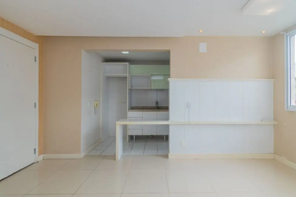 Foto 5 de Apartamento com 2 quartos à venda, 48m2 em Jardim Itu, Porto Alegre - RS
