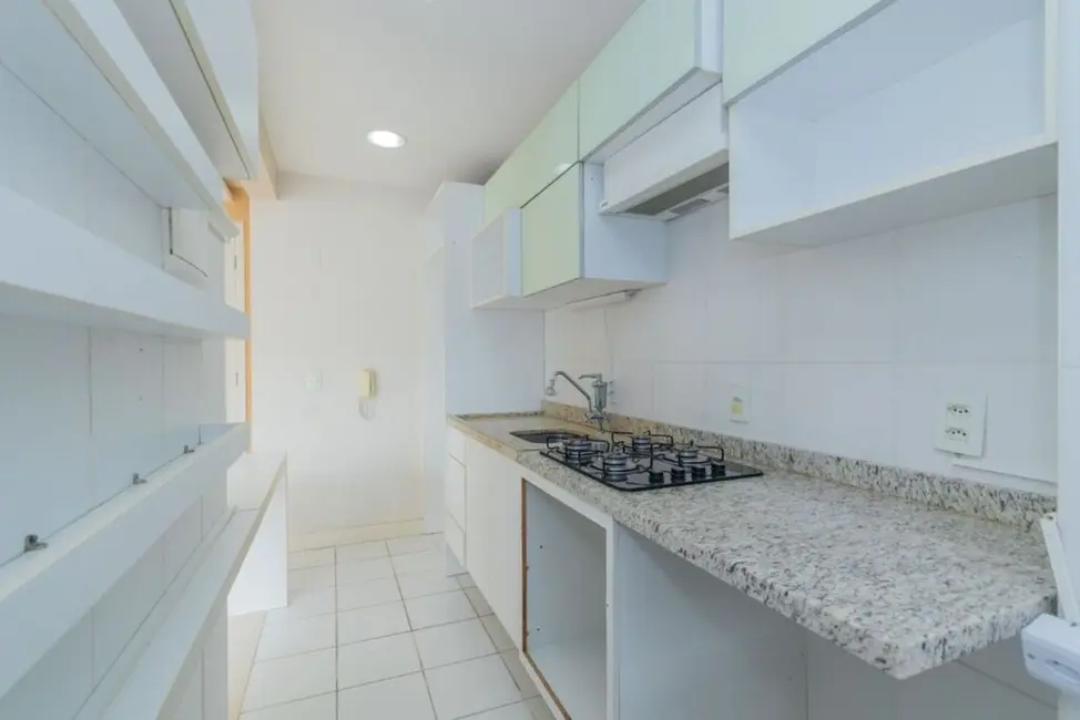 Foto 3 de Apartamento com 2 quartos à venda, 48m2 em Jardim Itu, Porto Alegre - RS