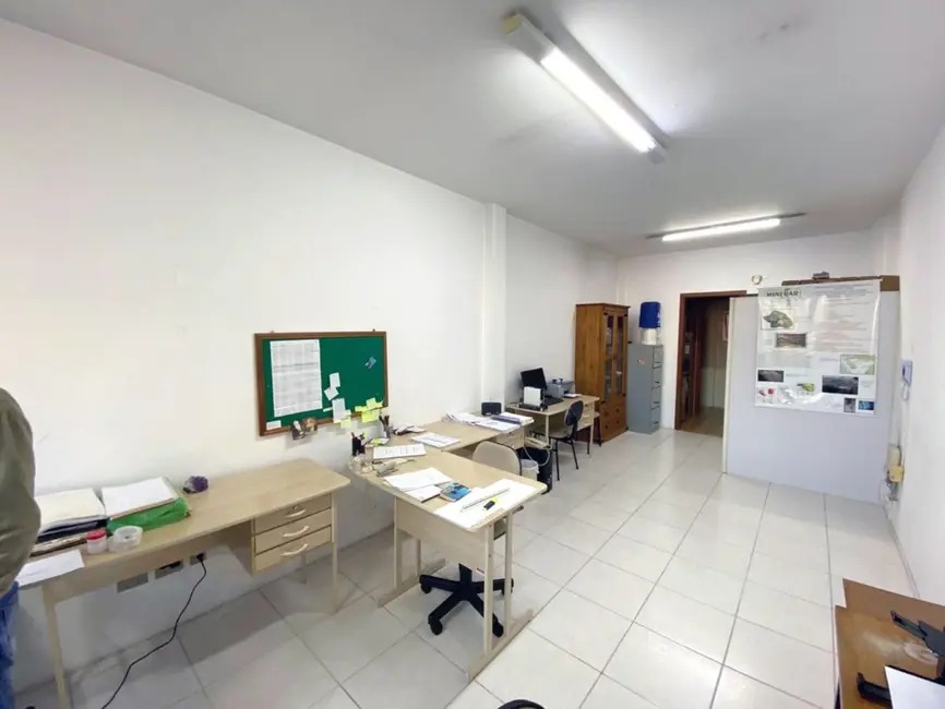 Sala Comercial à venda, 36m2 em Petrópolis, Porto Alegre - RS - imagem 5 Foto 5 de Sala Comercial à venda, 36m2 em Petrópolis, Porto Alegre - RS