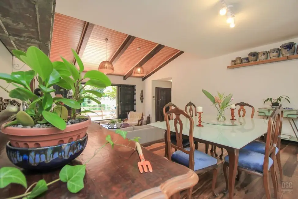 Foto 6 de Casa com 3 quartos à venda, 246m2 em Ipanema, Porto Alegre - RS