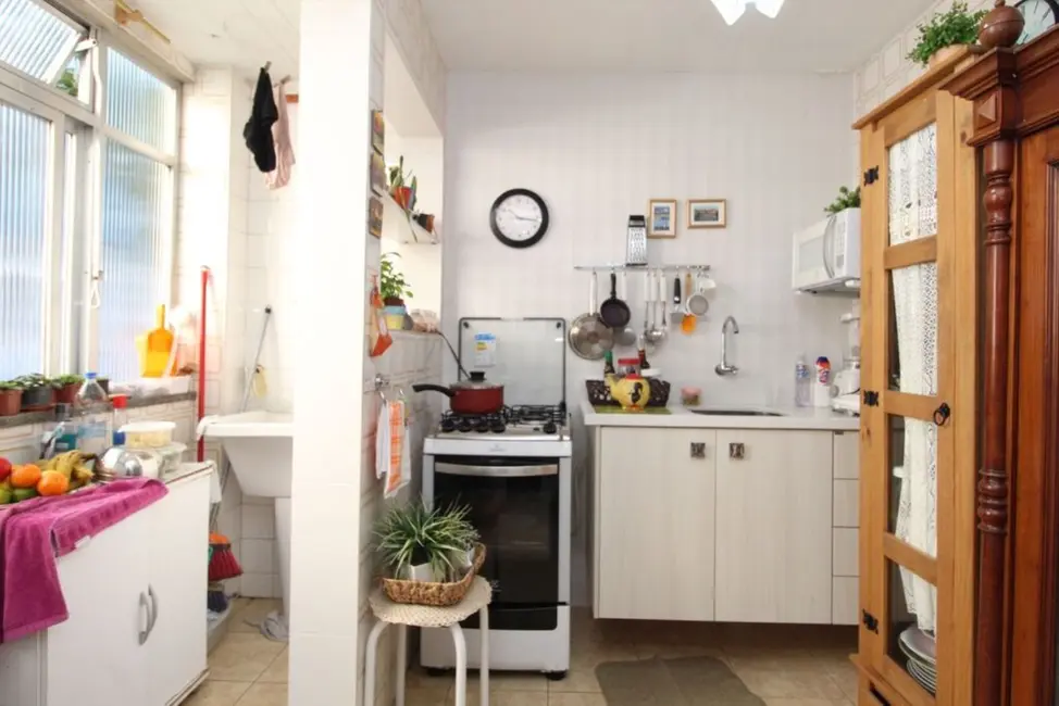 Apartamento com 2 quartos à venda, 61m2 em Santa Cecília, Porto Alegre - RS - imagem 8 Foto 8 de Apartamento com 2 quartos à venda, 61m2 em Santa Cecília, Porto Alegre - RS