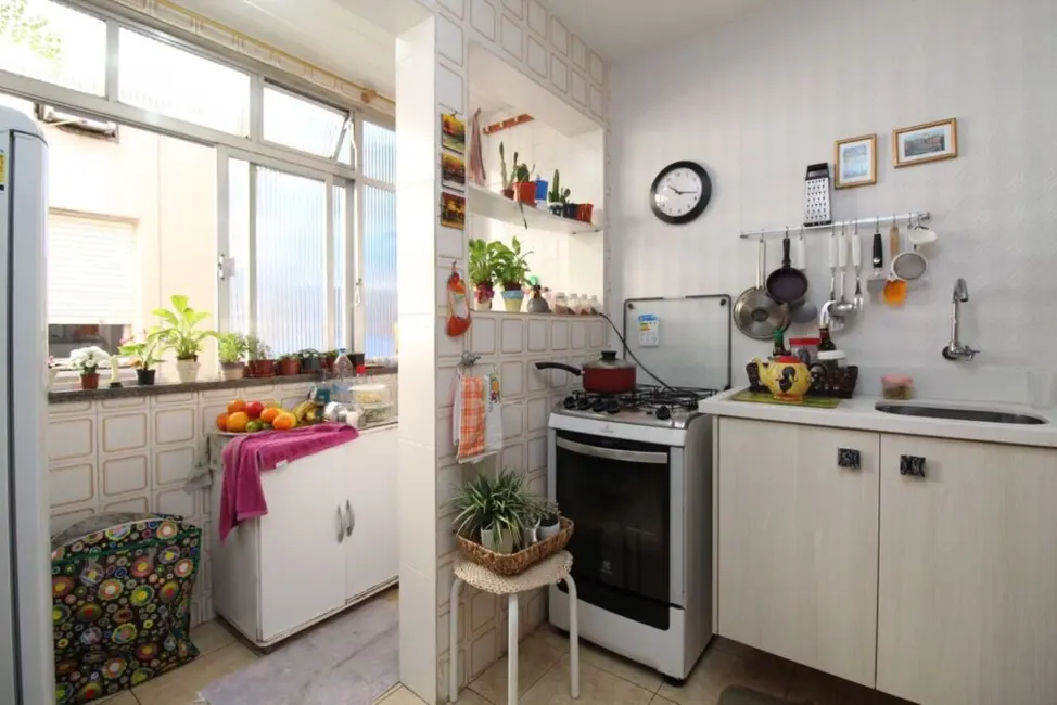 Apartamento com 2 quartos à venda, 61m2 em Santa Cecília, Porto Alegre - RS - imagem 7 Foto 7 de Apartamento com 2 quartos à venda, 61m2 em Santa Cecília, Porto Alegre - RS