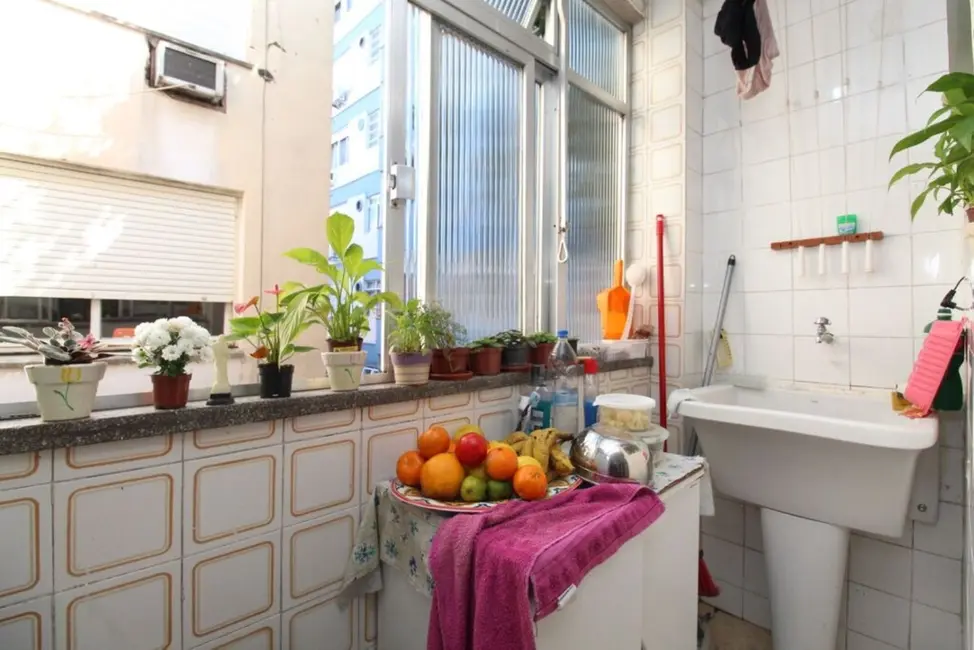 Apartamento com 2 quartos à venda, 61m2 em Santa Cecília, Porto Alegre - RS - imagem 9 Foto 9 de Apartamento com 2 quartos à venda, 61m2 em Santa Cecília, Porto Alegre - RS