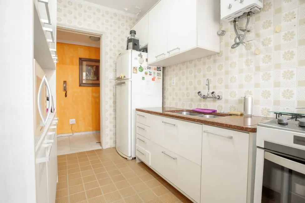 Apartamento com 2 quartos à venda, 75m2 em Menino Deus, Porto Alegre - RS - imagem 9 Foto 9 de Apartamento com 2 quartos à venda, 75m2 em Menino Deus, Porto Alegre - RS