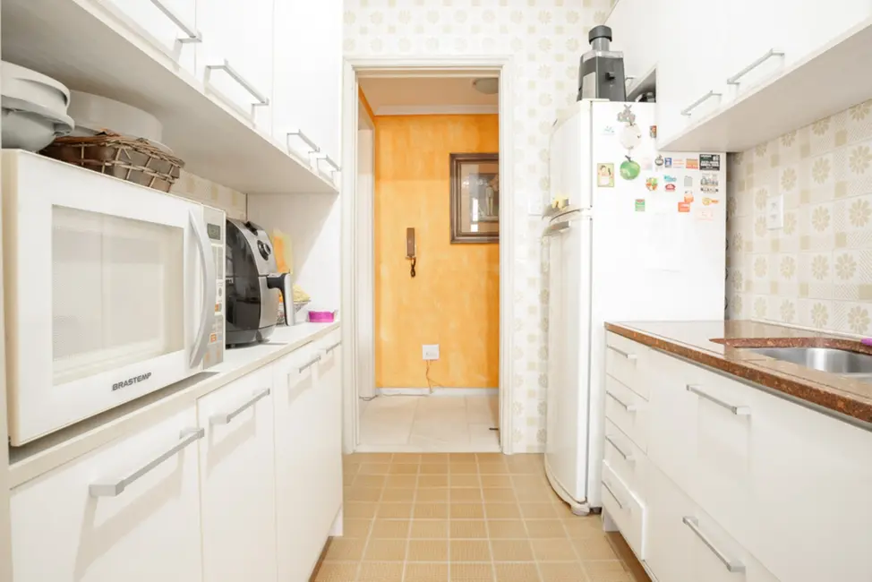 Apartamento com 2 quartos à venda, 75m2 em Menino Deus, Porto Alegre - RS - imagem 7 Foto 7 de Apartamento com 2 quartos à venda, 75m2 em Menino Deus, Porto Alegre - RS