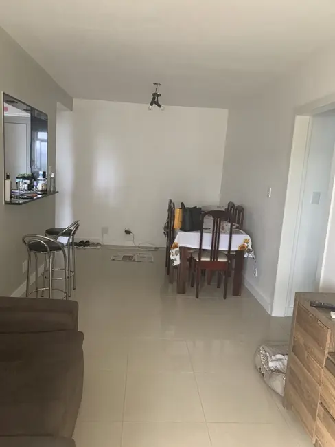 Foto 3 de Apartamento com 2 quartos à venda, 68m2 em Medianeira, Porto Alegre - RS
