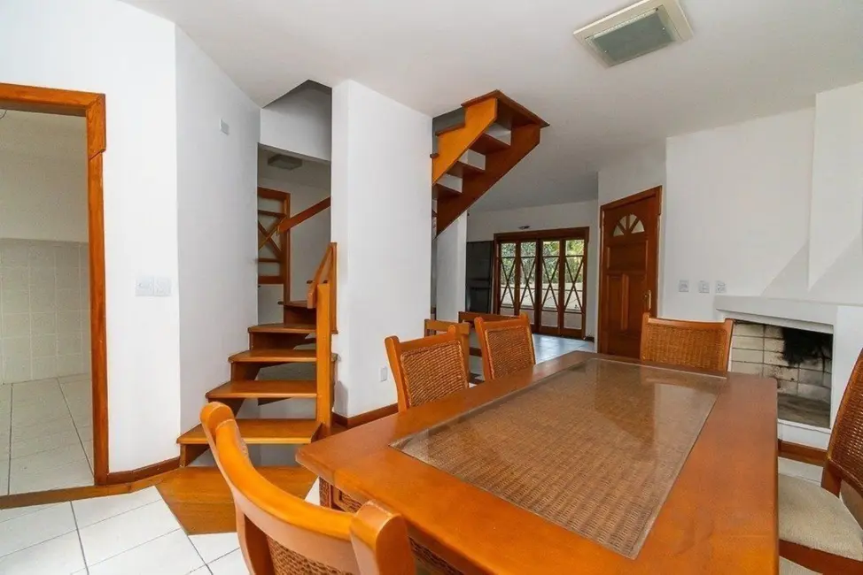 Foto 2 de Casa de Condomínio com 3 quartos à venda, 256m2 em Ipanema, Porto Alegre - RS