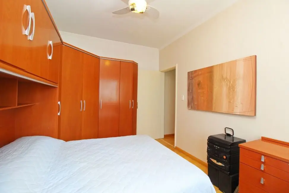 Foto 4 de Apartamento com 2 quartos à venda, 71m2 em São João, Porto Alegre - RS