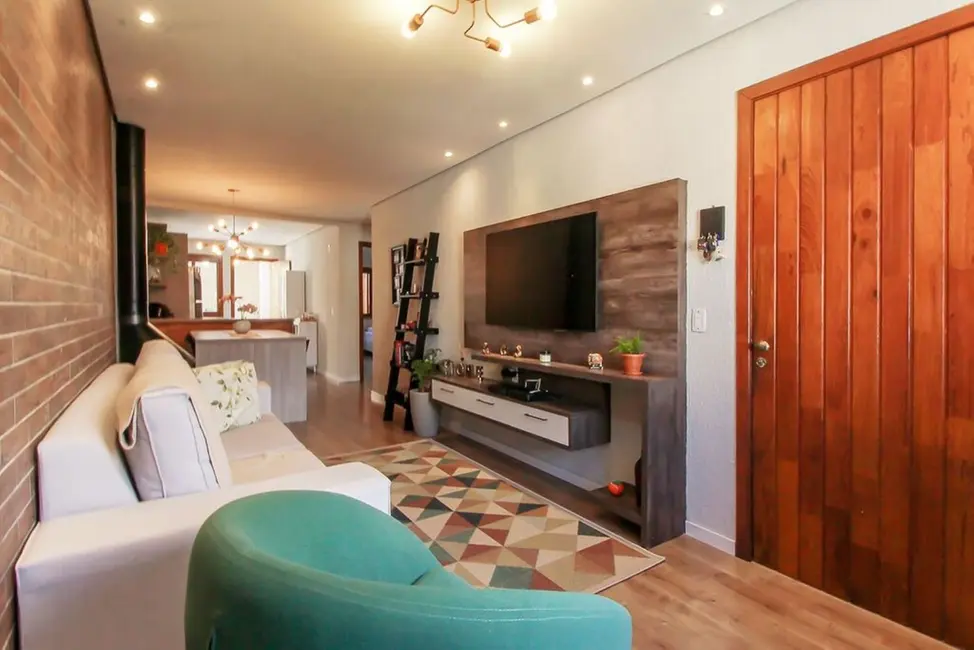 Casa com 2 quartos à venda, 70m2 em Hípica, Porto Alegre - RS - imagem 3 Foto 3 de Casa com 2 quartos à venda, 70m2 em Hípica, Porto Alegre - RS