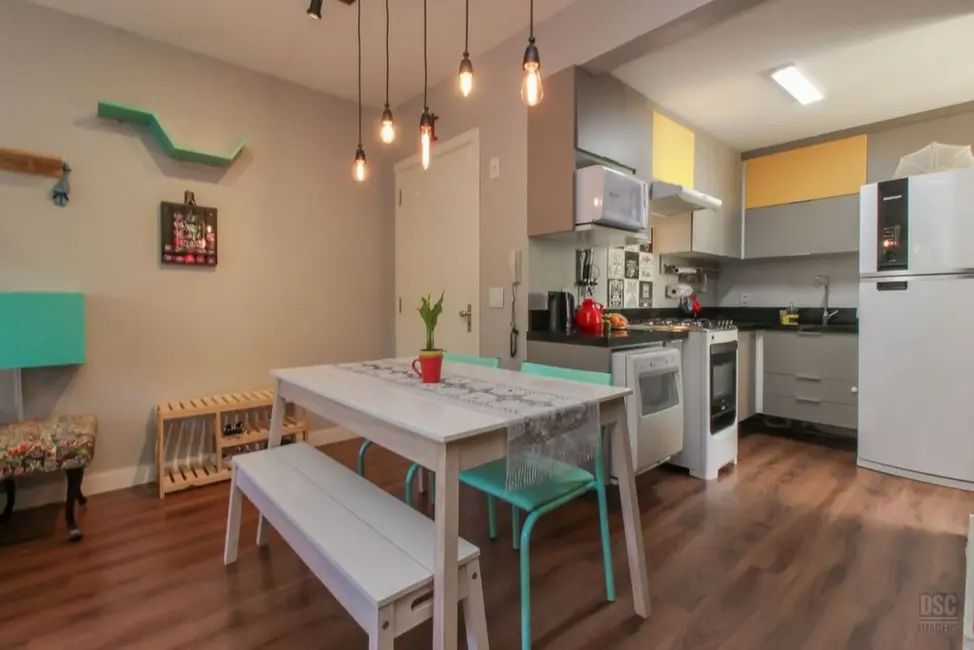 Foto 3 de Apartamento com 3 quartos à venda, 65m2 em Santo Antônio, Porto Alegre - RS