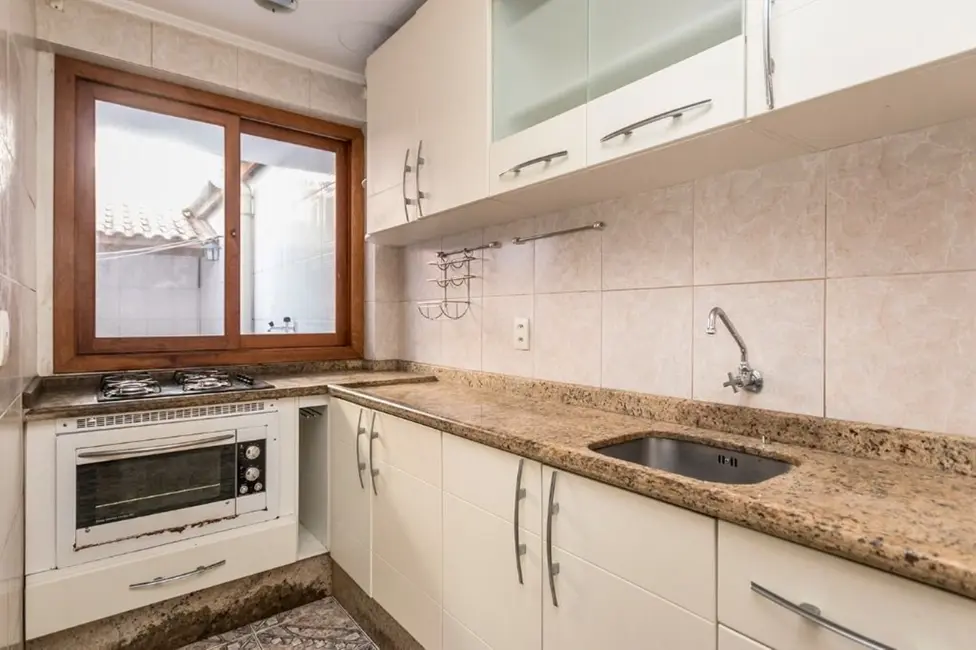 Foto 6 de Apartamento com 2 quartos à venda, 76m2 em Porto Alegre - RS