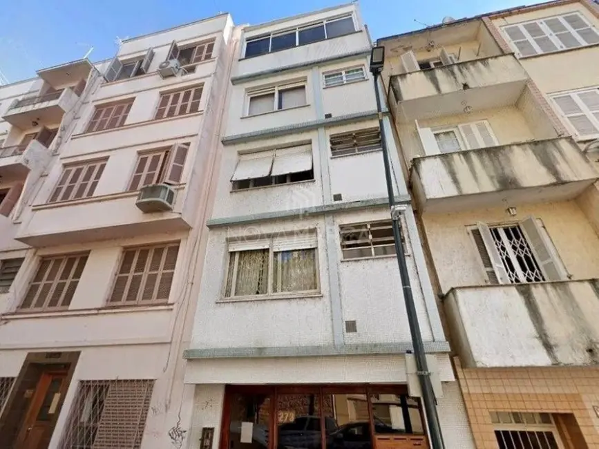 Foto 2 de Apartamento com 2 quartos à venda, 76m2 em Porto Alegre - RS