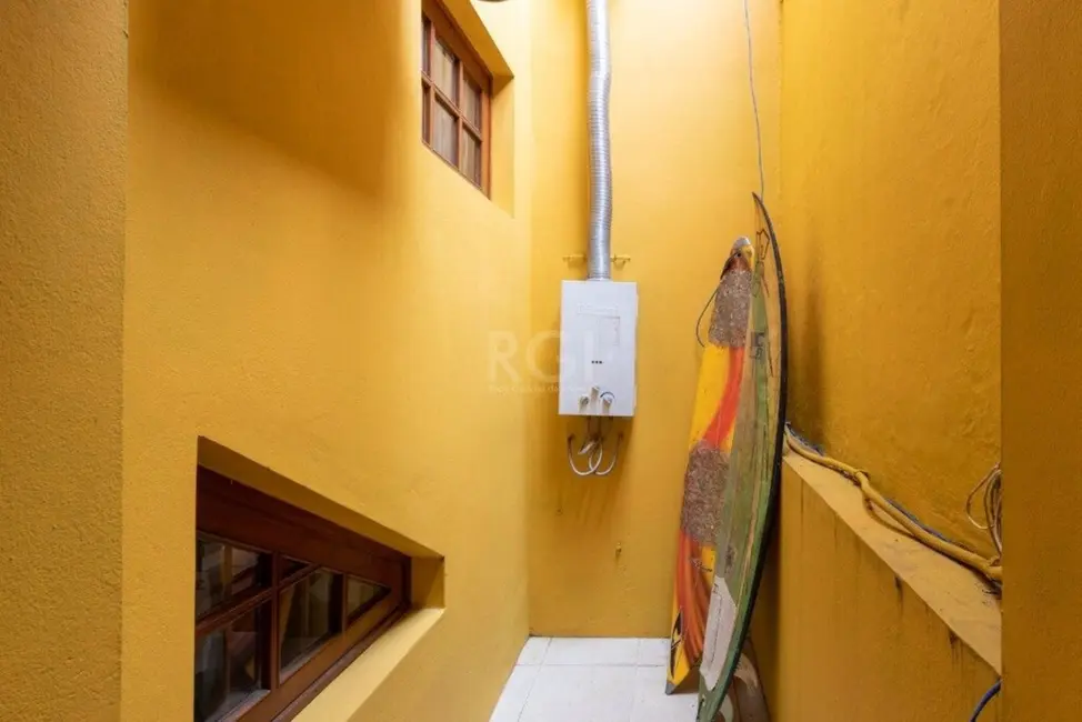 Casa com 3 quartos à venda, 273m2 em Cristal, Porto Alegre - RS - imagem 7 Foto 7 de Casa com 3 quartos à venda, 273m2 em Cristal, Porto Alegre - RS