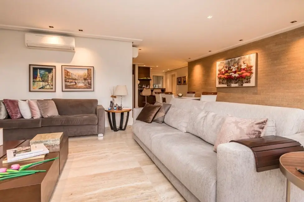 Apartamento com 3 quartos à venda, 163m2 em Petrópolis, Porto Alegre - RS - imagem 7 Foto 7 de Apartamento com 3 quartos à venda, 163m2 em Petrópolis, Porto Alegre - RS