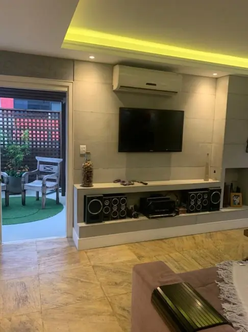 Apartamento com 3 quartos à venda, 289m2 em Jardim Lindóia, Porto Alegre - RS - imagem 4 Foto 4 de Apartamento com 3 quartos à venda, 289m2 em Jardim Lindóia, Porto Alegre - RS