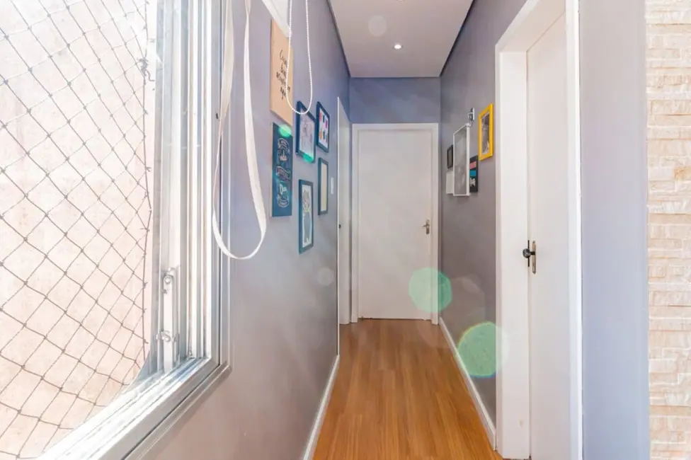 Foto 9 de Apartamento com 3 quartos à venda, 65m2 em São João, Porto Alegre - RS