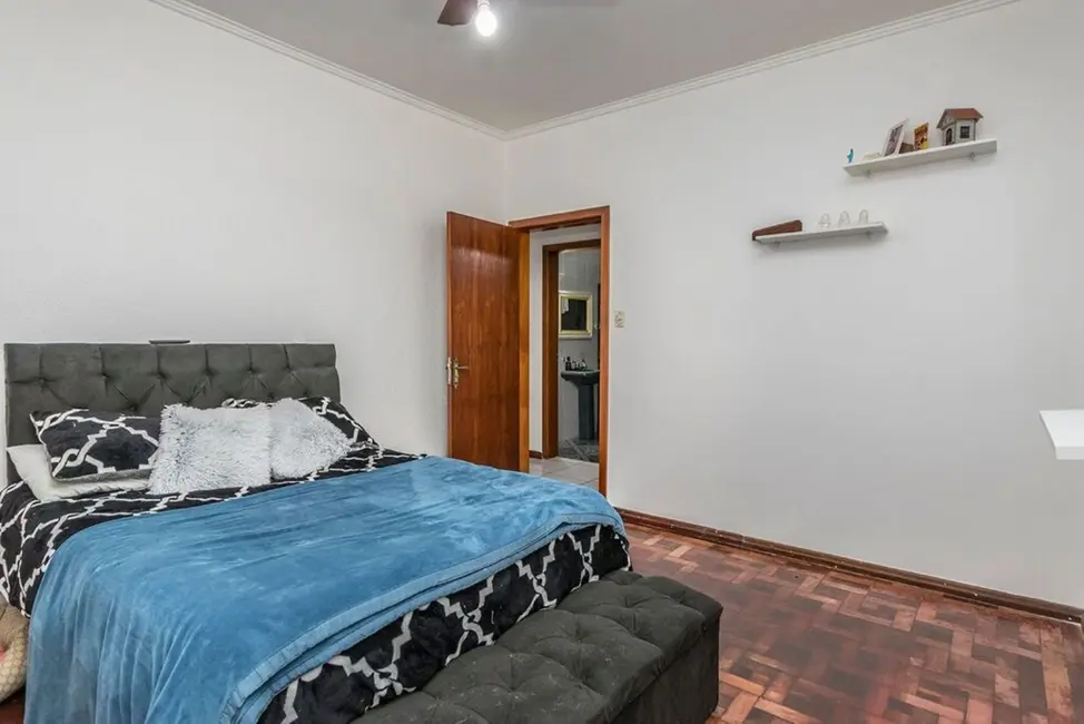 Apartamento com 2 quartos à venda, 64m2 em Menino Deus, Porto Alegre - RS - imagem 9 Foto 9 de Apartamento com 2 quartos à venda, 64m2 em Menino Deus, Porto Alegre - RS
