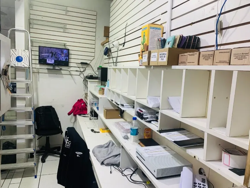 Loja à venda, 47m2 em Petrópolis, Porto Alegre - RS - imagem 5 Foto 5 de Loja à venda, 47m2 em Petrópolis, Porto Alegre - RS