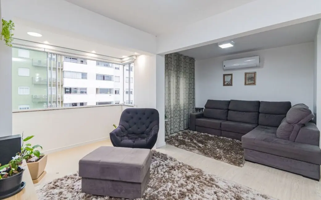 Apartamento com 3 quartos à venda, 80m2 em Jardim Carvalho, Porto Alegre - RS - imagem 5 Foto 5 de Apartamento com 3 quartos à venda, 80m2 em Jardim Carvalho, Porto Alegre - RS