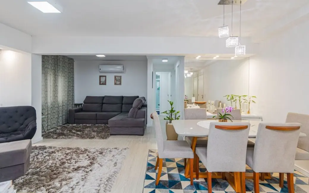 Apartamento com 3 quartos à venda, 80m2 em Jardim Carvalho, Porto Alegre - RS - imagem 4 Foto 4 de Apartamento com 3 quartos à venda, 80m2 em Jardim Carvalho, Porto Alegre - RS