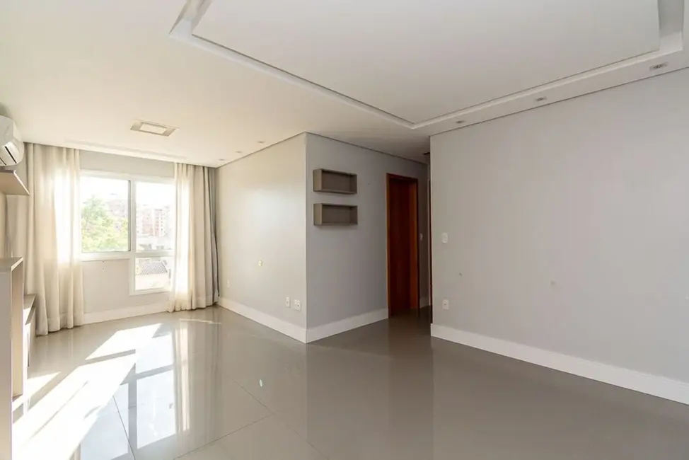 Foto 2 de Apartamento com 2 quartos à venda, 61m2 em Cristo Redentor, Porto Alegre - RS