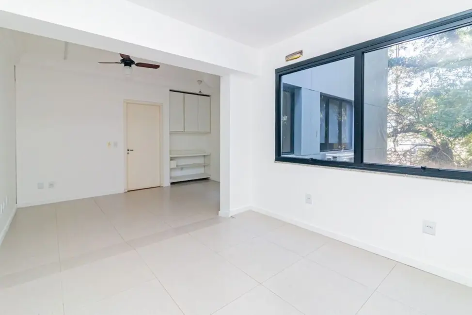 Foto 6 de Sala Comercial à venda, 27m2 em Auxiliadora, Porto Alegre - RS