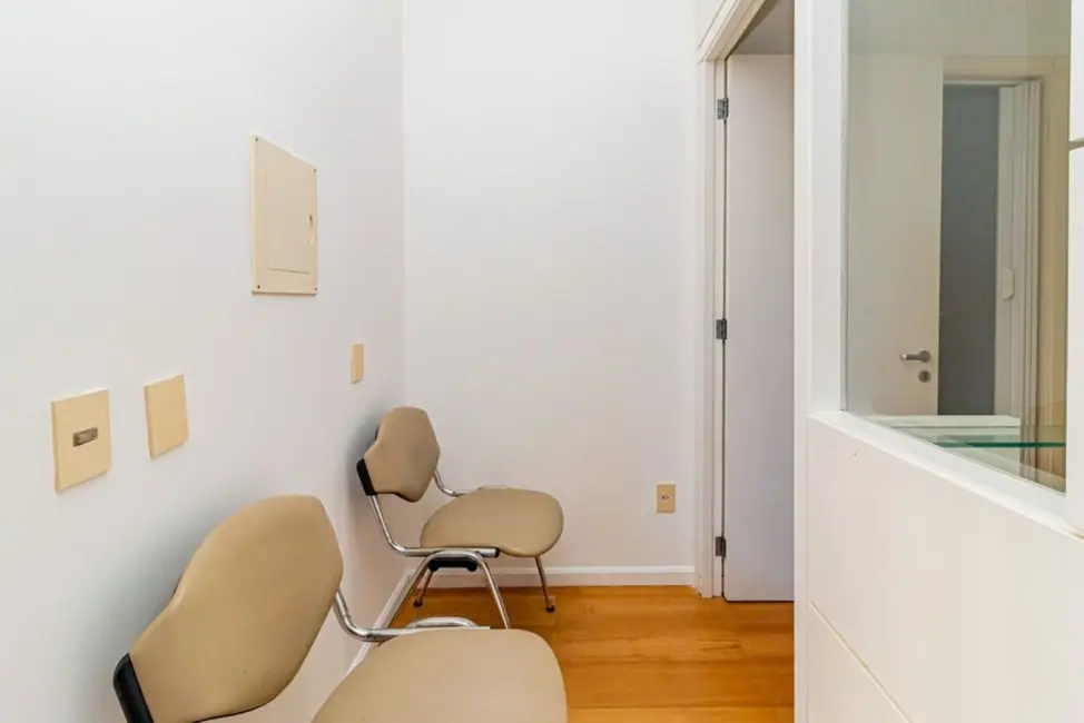 Foto 2 de Sala Comercial à venda, 27m2 em Auxiliadora, Porto Alegre - RS